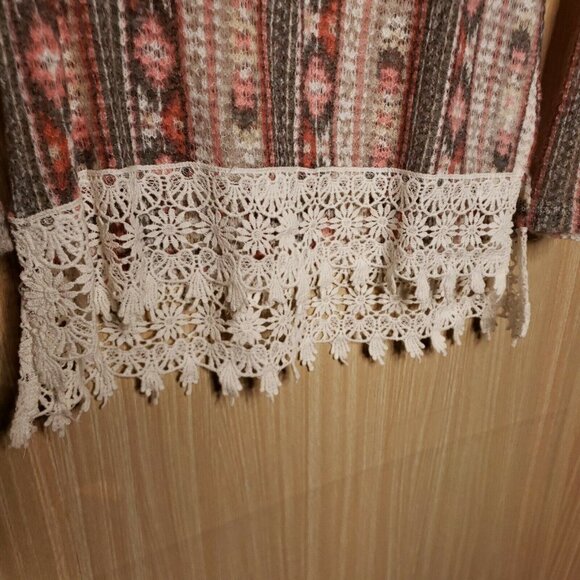 Maurices New Womens Soft Thin Open Knit Aztec Long Sleeve Tunic Sweater Small - Picture 3 of 8